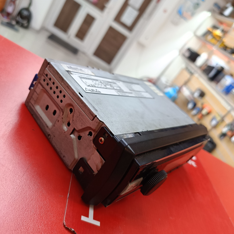 Автомагнитола AURA AMH-66DSP