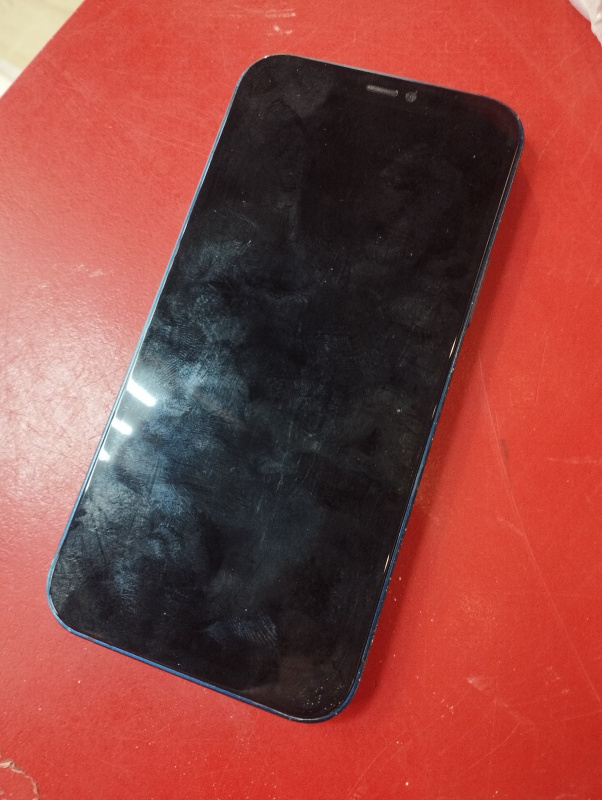 Мобильный телефон Apple iPhone 12