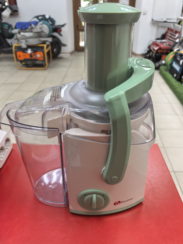 Соковыжималка  Binatone JE-8100
